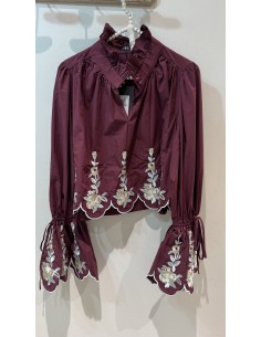 Blusa con Bordado Floral y Mangas Abullonadas 2